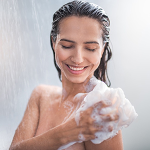 Boutique Other - NWT! 4 Pcs Exfoliating Bath and Shower Sponges